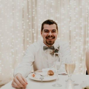 Meet your Posher, Ethan